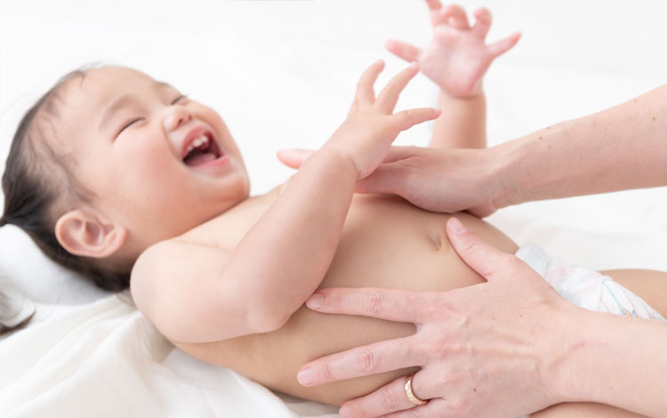 乳児湿疹のスキンケア方法とは？トラブル別の原因とケア方法を解説